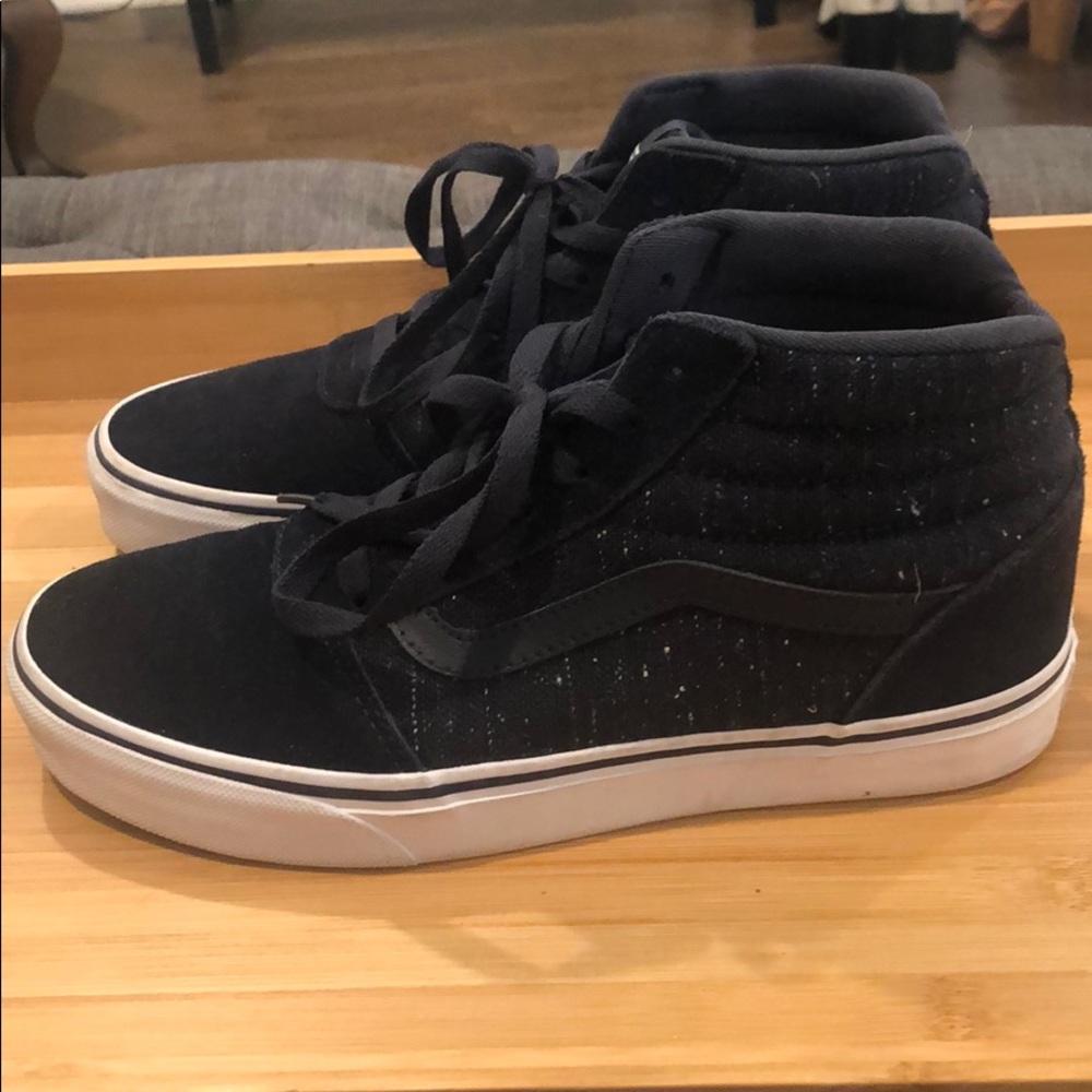 VANS High Top Sneaker Navy